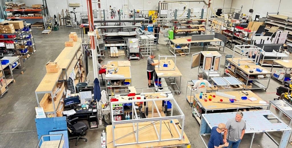 Puestos de trabajo y utillajes — Perfiles industriales ranurados en T application